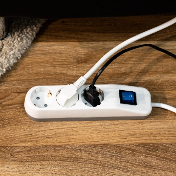 Steckdosenleiste ICE 3-fach mit Schalter, 1,4m