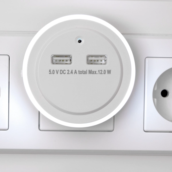LED-Nachtlicht mit USB-Ladegerät&Dämmerungsautomatik, 0,3W