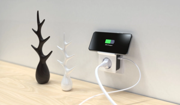 USB-Ladegerät mit Induktionsladefläche